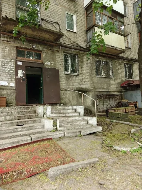 3к. квартира — киевский район, ул. буслаева, общая площадь — 54,7 кв. м. этаж: 1/5 продается 3-комна... - фотография