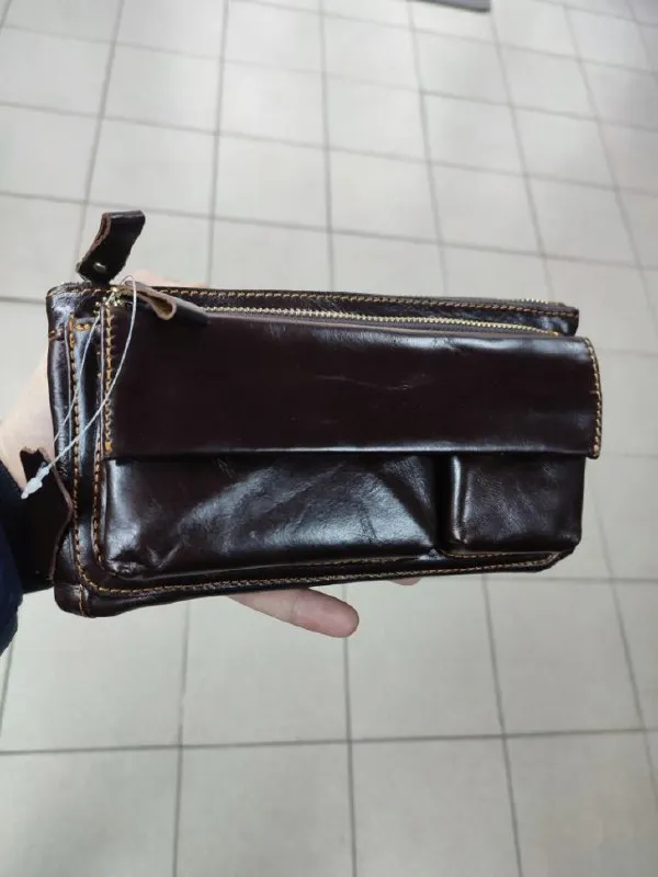 Описание:
⚡️Продам сумку мужскую из натуральной кожи (новую)
✅ Классная мужская сумка из натуральной кожи. Удобная, имеет несколько отделений на замках. Можно вешать на ремень или носить в руках как клатч или барсетку. Материал: натуральная кожа. Размер: 23 х 11 х 5,0 см. Цвет: темно-коричневый. Все вопросы по телефону.

Цена: 3395 руб.

📲 Tg: александр клюев
📞🇷🇺Звоните: +7 949 450 92 20

Барахолка днр - фотография - 7