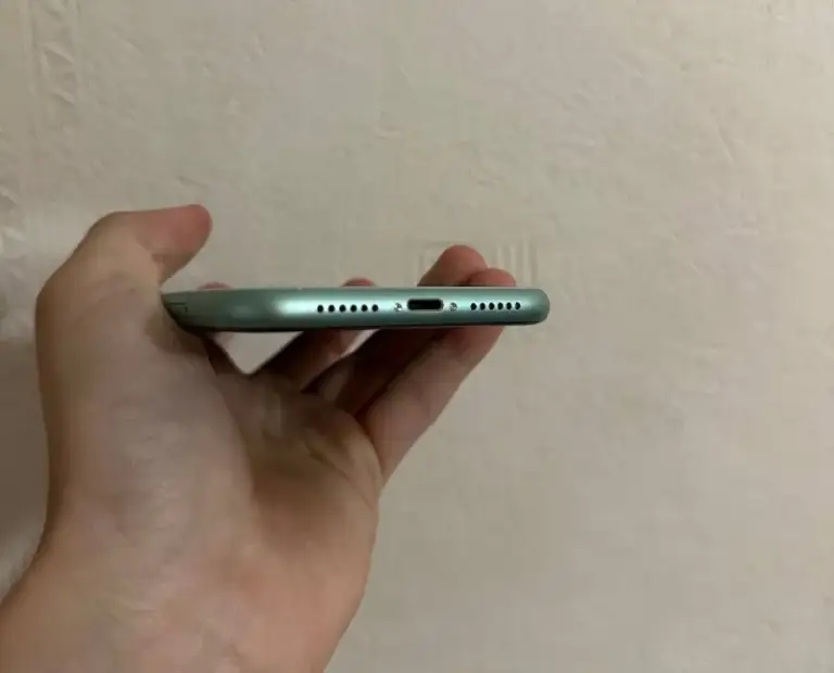 Описание:
💚 Iphone 11 green 💚
💰Цена:12 999 (торг)
💥Память:64gb
🔋Батарея:75% ( родная)
🔥Состояние:отличное
💎Sim+esim
✅True tone, faceid
✨Полный комплект
🎁В подарок чехлы
☎️ @Vladteledon
Цена: 12999 руб.
📲 Tg: vlad 📱
📞🇷🇺Звоните: +79494438441
Барахолка днр - фотография - 1