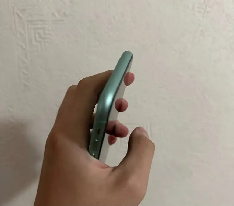 Описание:
💚 Iphone 11 green 💚
💰Цена:12 999 (торг)
💥Память:64gb
🔋Батарея:75% ( родная)
🔥Состояние:отличное
💎Sim+esim
✅True tone, faceid
✨Полный комплект
🎁В подарок чехлы
☎️ @Vladteledon
Цена: 12999 руб.
📲 Tg: vlad 📱
📞🇷🇺Звоните: +79494438441
Барахолка днр - фотография - 2