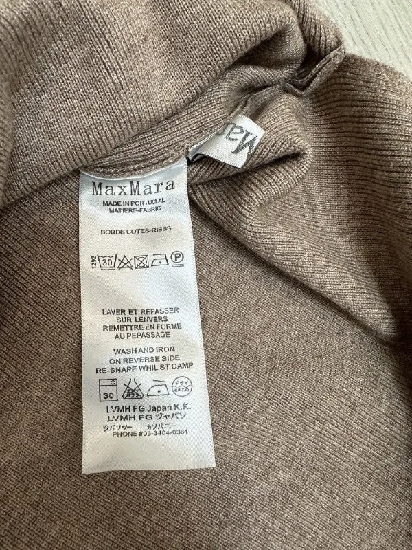 Описание:
Вязаный тёплый костюм max mara(португалия) в идеальном состоянии, не подошёл по росту, одевался для примерки. Мягкий и комфортный. На рост от 167 см и выше.

Цена: 6000 руб.

📲 Tg: - татьяна
📞🇷🇺Звоните: +79494176536

Барахолка днр - фотография - 6