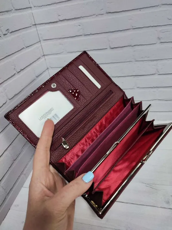 Описание:
✨Продам кошелек женский из натуральной кожи (новый)
Отличный женский кошелек хорошего качества в красивом цвете, функциональный внутри, привлекательный снаружи. Идет в подарочной коробке. Размер: 18,5 х 9,0 х 3,0 см. Все вопросы по телефону.
Цена: 2195 руб.
📲 Tg: александр клюев
📞🇷🇺Звоните: +7 949 450 92 20
Барахолка днр - фотография - 6