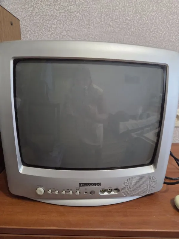 Описание:
Продам телевизор dewoo electronics
14 Дюймов, цветной.
В отличном состоянии.
Без царапин и сколов.
Пульт в комплекте.
Производство корея.
Цена: 1000 руб.
📲 Tg: евгения
📞🇷🇺Звоните: +79493385007
Барахолка днр - фотография - 3