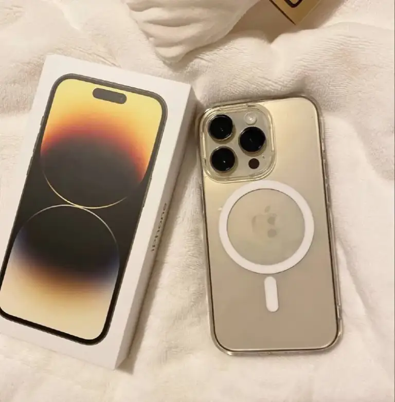Описание:
Продам свой iphone 14 pro max ( золото )👑
На ‼️512гб
Акб: 84% ( день держит отлично!)
Состояние: одна мелкая царапина на экране. Корпус без дефектов. Камеры без дефектов! Наклеено защитное стекло(без дефектов).
Все функции работают.
Комплектация: телефон, два чехла, родная коробка.
Телефон не вскрывался!! Все родное! В ремонтах не был!
Сейчас практически нет 14 про макс на 512гб! Посмотрите цены на 512 гб на авито!!!
Причина продажи: переходим на другую модель

Цена: 56000 руб.

📲 Tg: elizaveta
📞🇷🇺Звоните: +79498552669

Барахолка днр - фотография - 1