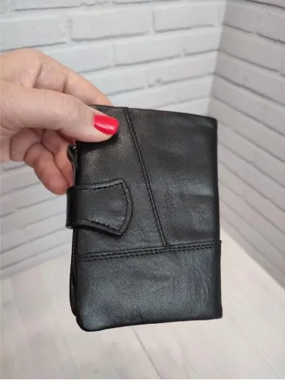 Описание:
💥Продам новый кошелек из натуральной кожи
Модный дизайн в сочетании с хорошим функционалом, хорошее качество, необычная форма и главное практичность - все это собрал в себе данный кошелек. Кошелек новый. Идет с rfid-защитой. Внутренняя часть отстегивается при необходимости. Размер: 131 х 90 х 30 мм. Все вопросы по телефону.

Цена: 2250 руб.

📲 Tg: александр клюев
📞🇷🇺Звоните: +7 949 450 92 20

Барахолка днр - фотография - 3