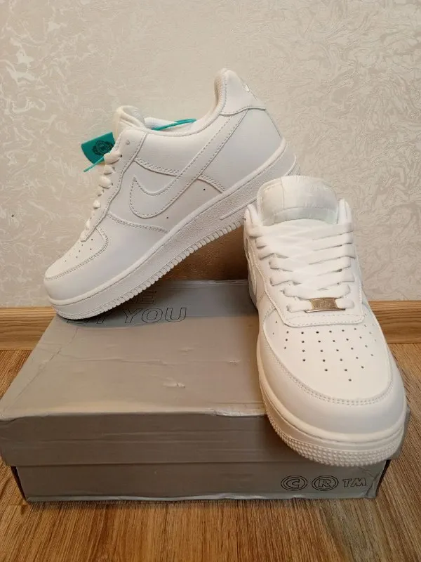 Описание:
Кроссовки nike air force 1, 43 размер(длина стельки 28 см)

Цена: 3200 руб.

📲 Tg: андрей максименко
📞🇷🇺Звоните: +79494345731

Барахолка днр - фотография - 1