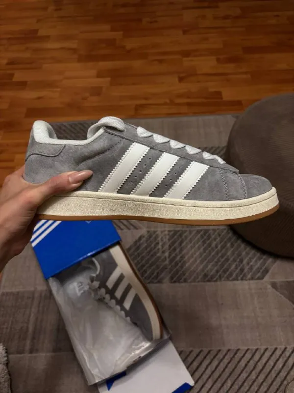 Описание:
Новые кроссовки 👟
Размер: 44
Цена: 3000 руб.
📲 Tg: дарья
📞🇷🇺Звоните: +7 949 467 3821
Барахолка днр - фотография - 4