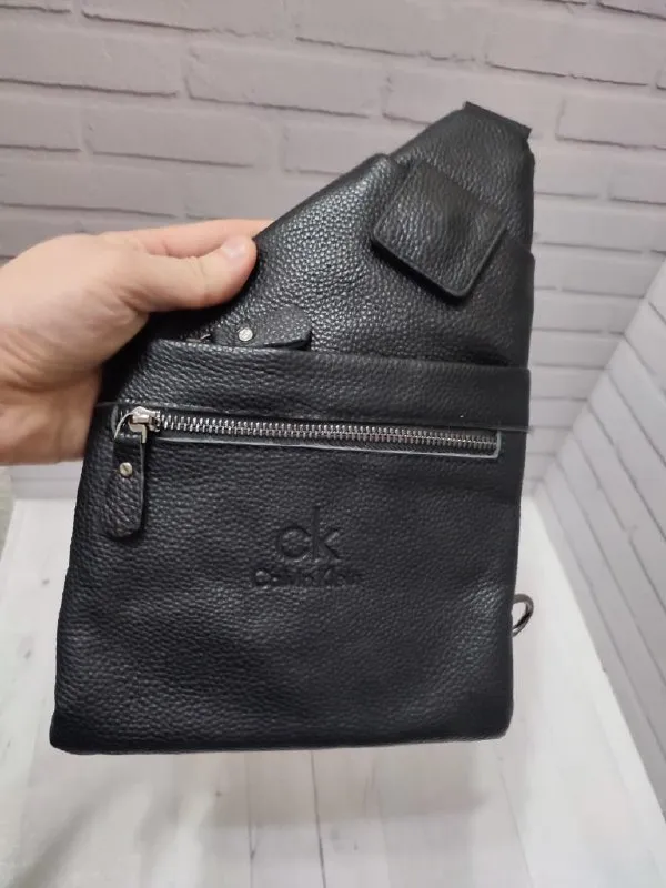 Описание:
⚡️Продам новую мужскую сумку из натуральной кожи
Классная нагрудная мужская сумка в виде кобуры из натуральной кожи. Сумка небольшая, но достаточно функциональная, имеет множество отделений для разных вещей. Размер: 29 х 19,5 см.
Цена: 1995 руб.
📲 Tg: валентина бараненко
📞🇷🇺Звоните: +7949 450 92 20
Барахолка днр - фотография - 3