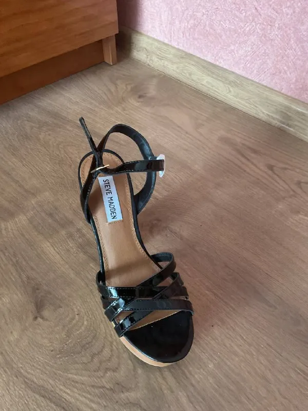 Описание:
Продаю босоножки женские, steve madden, новые в упаковке, размер 37.
Цена: 3000 руб.
📲 Tg: marina
📞🇷🇺Звоните: 79498296898
Барахолка днр - фотография - 2