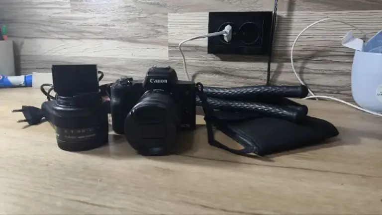 Описание:
Продам фотоаппарат canon m50
Пробег маленький, в комплекте два объектива, 2 акб, зарядка и светофильтры.
Самовывоз + наличка 💵
Адекватный торг уместен 👍
Обмен не рассматриваю ❌
Подробнее в тг или по номеру.
Цена: 50000 руб.
📲 Tg: даниил
📞🇷🇺Звоните: +79494975932
Барахолка днр - фотография - 2
