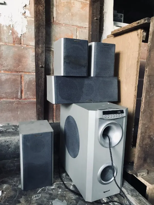 Описание:
Акустика sven ht-475

Цена: 2000 руб.

📲 Tg: grubiy tonn
📞🇷🇺Звоните: +79495542104

Барахолка днр - фотография - 3