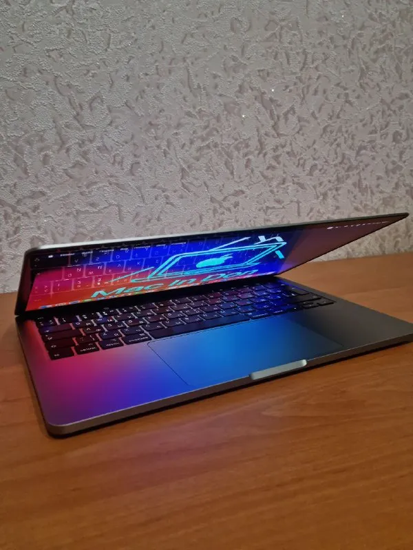 Описание:
Macbook pro 13" 2020 | i5/8/128gb touch bar 483 цикла

Отличный вариант с обновленной клавиатурой! Забудьте про все проблемы связанные с бабочкой, переходите на новый уровень! 🚀

✅ Всего 483 цикла батареи — здоровье отличное, работает 4-5 часов. ✅экран в идеальном состоянии — ни царапин, ни следов.
✔На корпусе есть небольшие косметические царапины
Клавиатура продута, почищен от пыли и соринок, работает без тормозов и перегревов

В комплекте ноутбук и зарядка. Полностью проверен, готов к работе. Лучшая цена на модель 2020 года
Бесплатная доставка по донецку и макеевке

Цена: 30000 руб.

📲 Tg: владислав
📞🇷🇺Звоните: +79496794958

Барахолка днр - фотография - 5