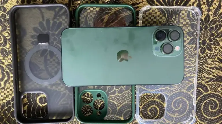 Описание:
Продам
Iphone 13 pro max 256gb
Смартфону 3 месяца, с первого дня в чехле и защитных линзах на камере.
Аккумулятор 100%
Комплект - коробка, кабель зарядки (оригинал)
Бонусом отдам 3 чехла + комплект линз на камеру + защитное стекло 9d
Торг уместен
Цена: 45000 руб.
📲 Tg: олег
📞🇷🇺Звоните: +79493130629
Барахолка днр - фотография - 1