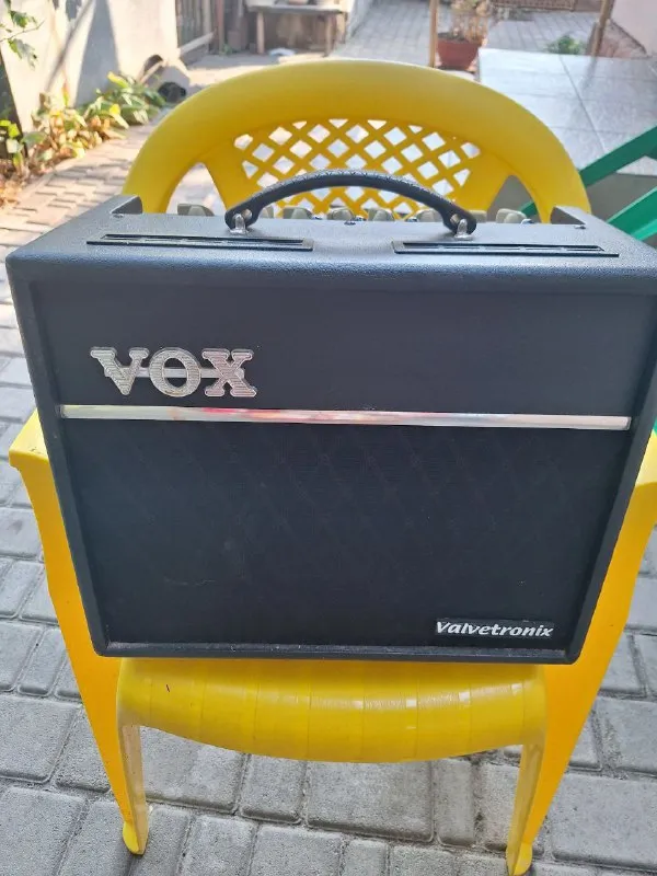 Описание:
Гитарный комбо усилитель vox vt20+, состояние отличное, куча эффектов. Все работает.
Цена: 16000 руб.
📲 Tg: саня юрченко
📞🇷🇺Звоните: 4925167
Барахолка днр - фотография - 5