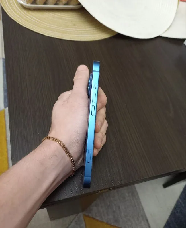 Описание:
Iphone 13 128gb blue
Состояние : около-идеальное
Акб: 97%
Комплект: 3 чехла, провод
Цена: 35000 руб.
📲 Tg: михаил
📞🇷🇺Звоните: +7949 567 93 69
Барахолка днр - фотография - 1
