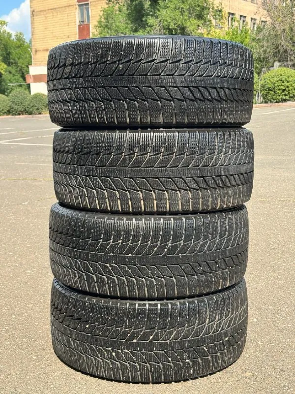 Описание:
Продаю зимние шины triangle 225/45 r17
• Комплект 4 шт, без шипов.
• Состояние отличное, пробег небольшой (город).
• Повреждений нет, все целые.
• Только резина, без дисков.
Находятся в донецке, калининский район.
Цена: 14000 руб.
📲 Tg: денис
📞🇷🇺Звоните: +79499359126
Барахолка днр - фотография - 1