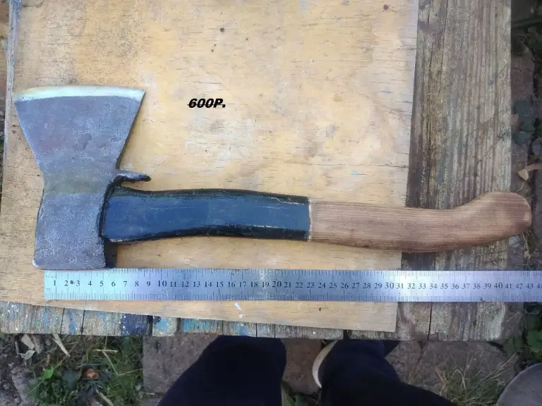 Продам тиски слесарные советского производства. Разлет губок 16 см. Ширина губок 14 см. Цена 3000 р. +79494717701.на этом номере макс и телеграм. - фотография - 3