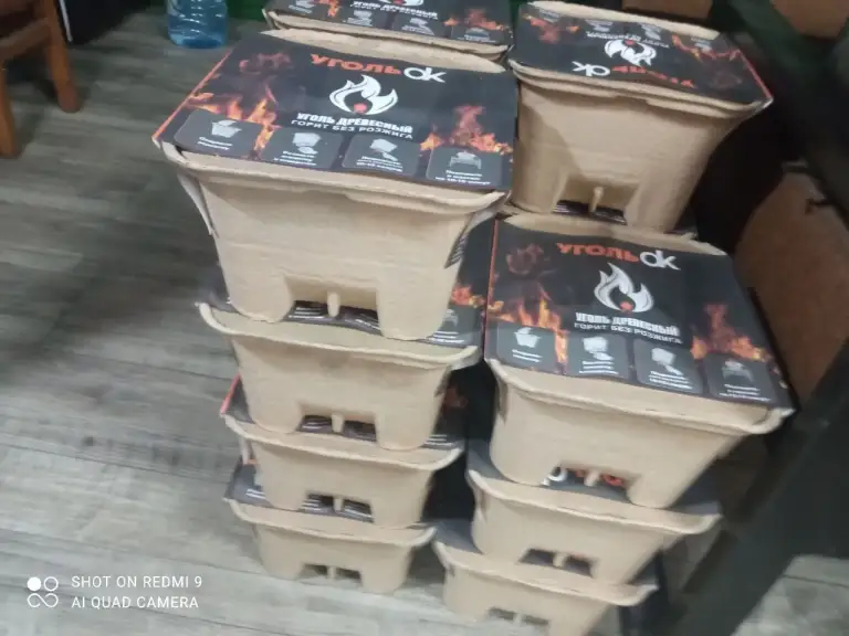 Уголь древесный для мангалов и bbq. Дрова дубовые в сетках. Розжиг. Уголь в картонных коробках. Бесплатная доставка на склад покупателя. Телефон для заказов +7(949) 502-022-0 - фотография - 2