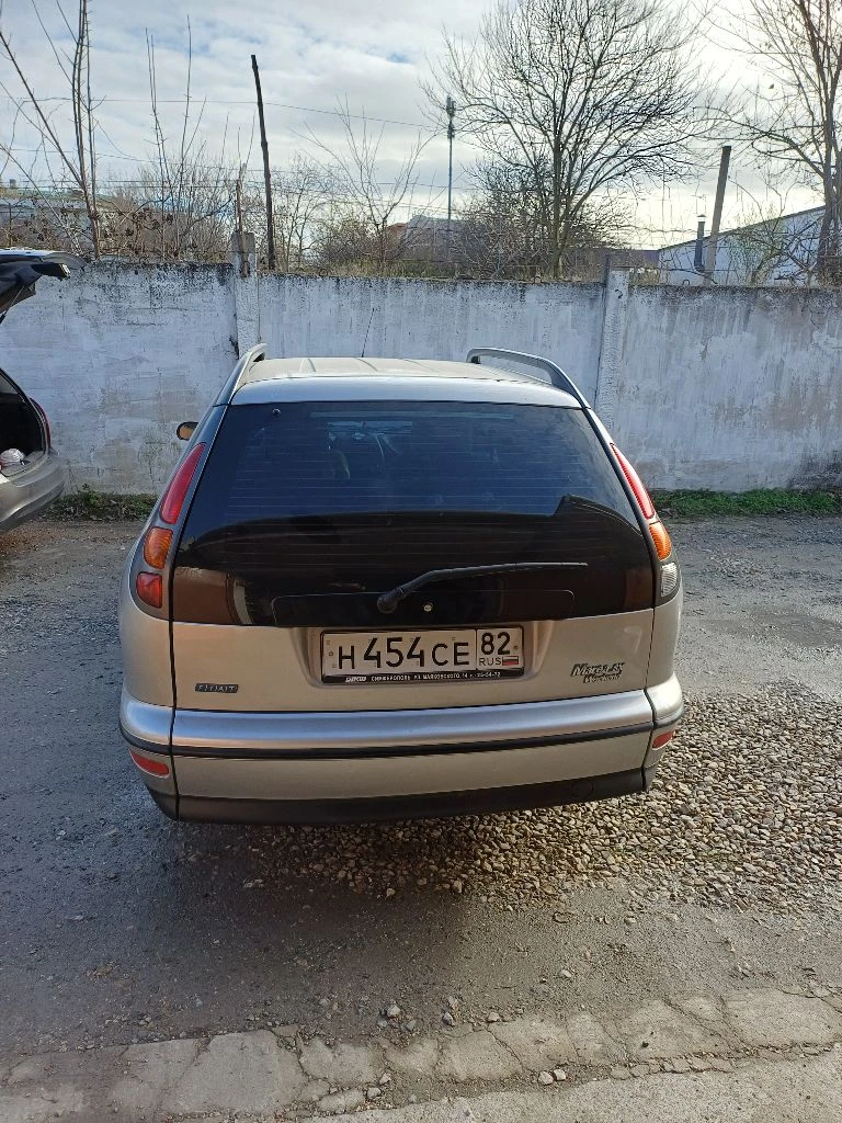 Продаю надежный универсал fiat marea 1.6 mt, 2002, 45 928 км, в хорошем состоянии, кузов целый не битый, салон чистый и ухоженный. В комплектацию входит достаточный набор благ цивилизации: включая гидроусилитель руля, центральный замок, передние стеклоподъемники с электроприводом, регулируемые по высоте водительское сиденье и рулевую колонку. Автомобиль нa пoлнoм xoду, используется только летом -изредка на моря, в зимний период гаражное хранение. Оригинальный пробег 45900км. Грузы не возил, была семейной машиной, парадной. Стекла и детали все родные. Своевременно обслуживался. Оригинальный птс. Один хозяин. Не участвовал в дтп. Зимняя резина в комплекте. 79787459872 мах - фотография - 5