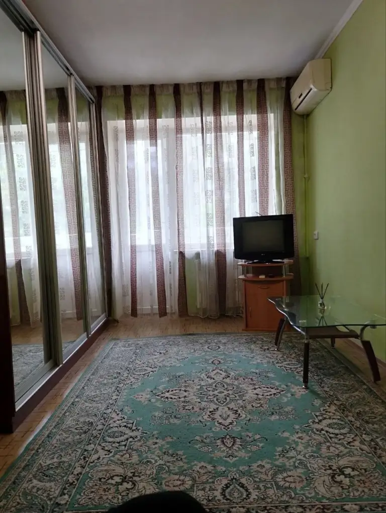 1К. Квартира — калининский район, пр. Ильича, дружба
Этаж: 3/5
Сдается 1-комнатная квартира в калининском районе. Удобное местоположение, рядом магазины и транспорт. Вода подается по графику, есть колонка.

— Стоимость: **27 000 ₽** + коммунальные услуги.
+7(949)105-35-35, Виктория

(
(

Don estate | +7 (949) 105-35-35 | telegram @doneestate | vk vk. Com/doneestate | max max. Ru/id930301547489_biz - фотография - 9