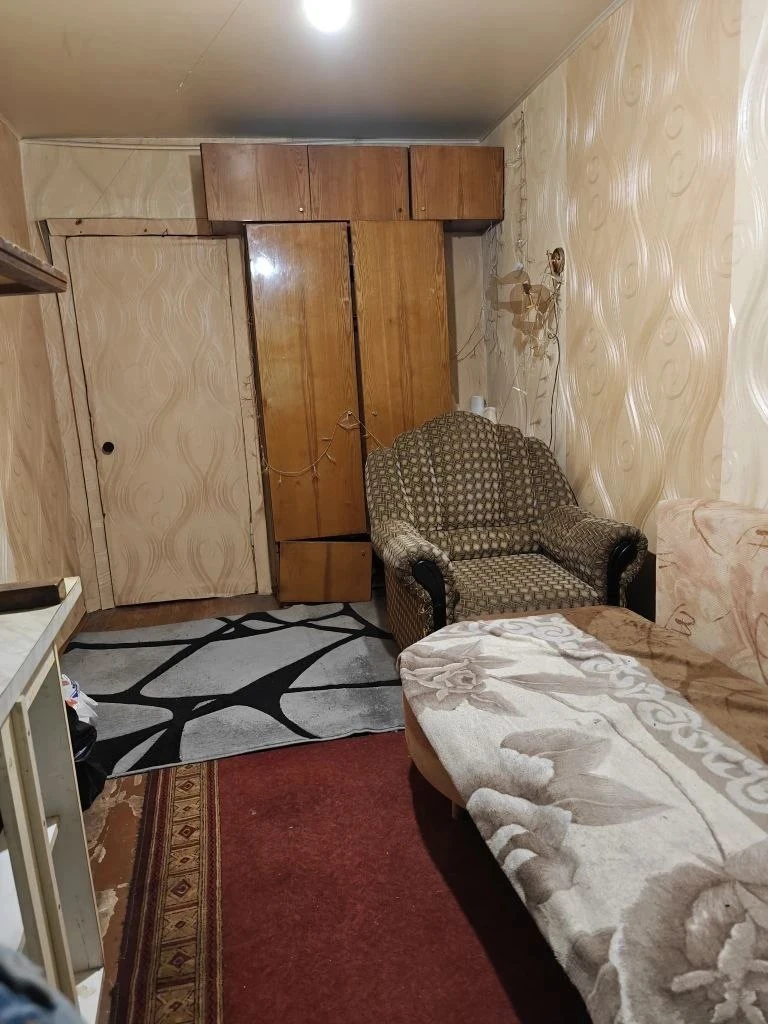 3К. Квартира — киевский район, ул. Буслаева,
Общая площадь — 54,7 кв. М.
Этаж: 1/5

Продается 3-комнатная квартира в киевском районе. Удобное расположение и развитая инфраструктура. Квартира в хорошем состоянии, готова к проживанию. В наличии также гараж, что является дополнительным преимуществом.

— Стоимость: **2 700 000 ₽** + торг.
+7(949)105-35-35, Виктория

(
(

Don estate | +7 (949) 105-35-35 | telegram @doneestate | vk vk. Com/doneestate | max max. Ru/id930301547489_biz - фотография - 4