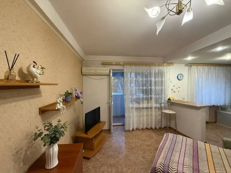 2 К. Квартира — калининский район, пр. Ильича
Общая площадь — 46 кв. М.
Этаж: 4/9

Продается квартира в кирпичном доме. Жилое состояние, удобная планировка.

— Стоимость: ~~5 000 **000 ₽**~~
Новая цена: 4 800 000 ₽

+7(949)105-35-35, Виктория

(
(

Don estate | +7 (949) 105-35-35 | telegram @doneestate | vk vk. Com/doneestate | max max. Ru/id930301547489_biz - фотография - 2