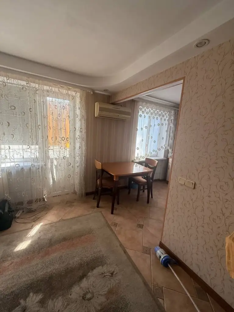 2К. Квартира — киевский район, щорса, 95
Общая площадь — 44 кв. М.
Этаж: 4/5
Квартира требует ремонта, раздельные комнаты. Удобное расположение в районе с развитой инфраструктурой.
— Стоимость: **4 000 000 ₽**
+7(949)105-35-35, Виктория
(
( - фотография - 3