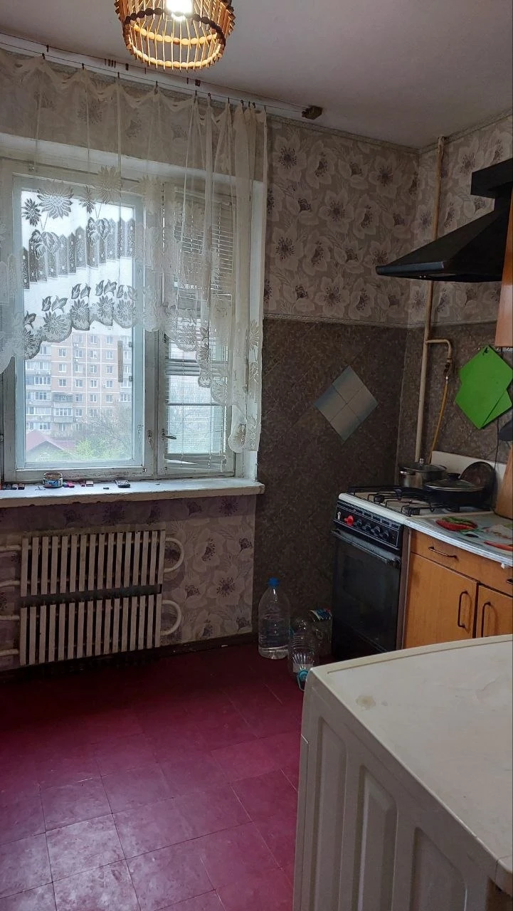 1К. Квартира — ленинский район, боссе

Общая площадь — 38 кв. М.
Этаж: 5/9

Предлагается уютная однокомнатная квартира в ленинском районе. Чешский проект, крупногабаритная. Просторная комната и кухня, удобная планировка. Отличное месторасположение.

— Стоимость: **~~2 700 000 ₽~~**
Новая цена: **2 550 000 ₽
**
+7(949)105-35-35, Виктория

(
( - фотография - 3