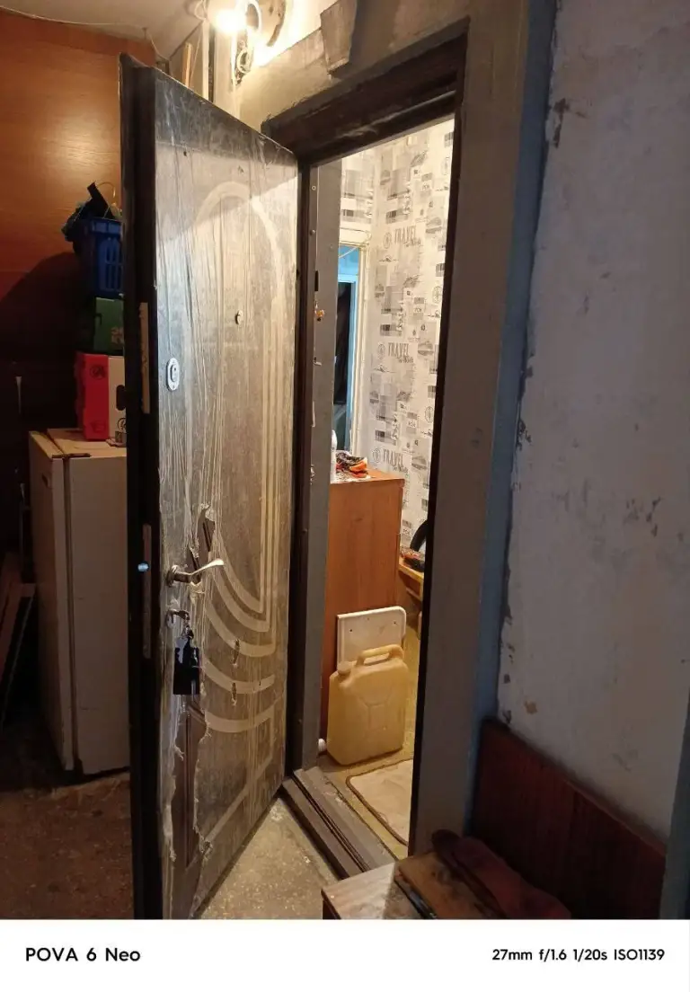 Продам 3к. Квартиру в куйбышевском районе

Донецк, ул. Словацкая, 19
Общая площадь —** 57 **кв. М.
Жилая площадь —** 37 **кв. М.
Кухня —** 7 **кв. М.
Этаж:** 7/9 **

Квартира требует ремонта, окна и стояки пластиковые. Документы готовы (россия). Возможен торг. Вода доходит по графику.

Цена:** ~~4 500 000 ~~**~~₽~~
Цена: **3 600 000 ₽
**
+7(949)105-35-35, Виктория
Контакты: @donvikay - фотография - 7