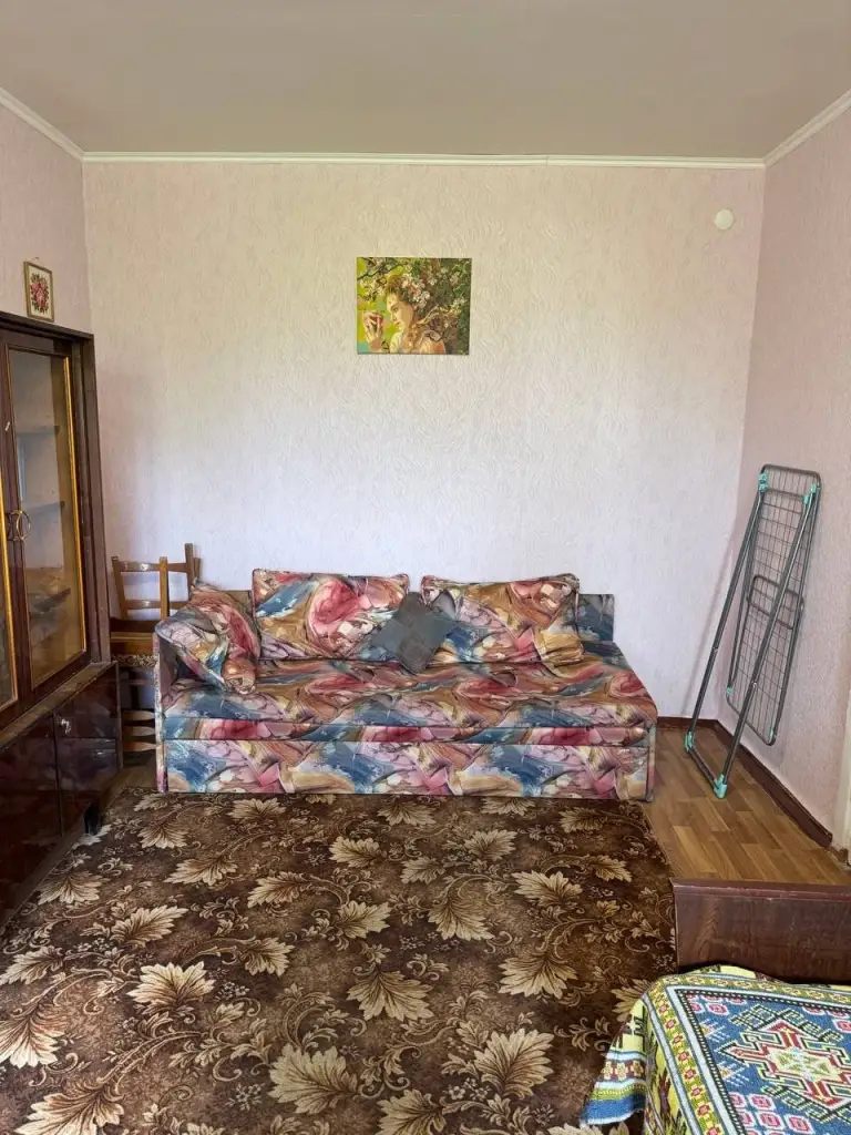 Аренда 2 к квартиры — куйбышевский район, северный посёлок, за ж/д вокзалом

Этаж: 3/5

Удобное расположение: рядом школа и детский сад. Рядом ходят автобусы № 10 и 6б: автобус № 10 — без пересадок до города, № 6б — до вокзала.

Есть вода, можно стирать. Возможен торг.

— Стоимость: **20 000 ₽**

+7(949)105-35-35, Виктория

(
( - фотография - 7