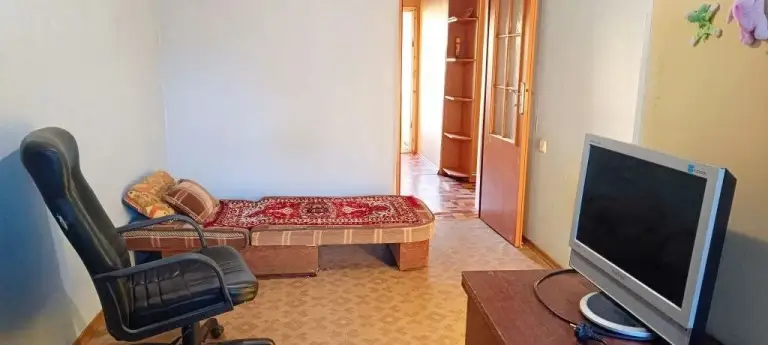 2К. Квартира — киевский район, гладковка

Общая площадь — 50 кв. М.
Этаж: 6/9

Сдается двухкомнатная квартира. В наличии накопитель, кондиционер, стиральная машина, холодильник, телевизор и интернет. Большая лоджия. Бойлер отсутствует — сгорел.

— Стоимость: **40 000 ₽**

+7(949)105-35-35, Виктория - фотография - 5