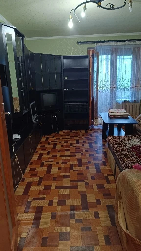 2К. Квартира — киевский район, гладковка

Общая площадь — 50 кв. М.
Этаж: 6/9

Сдается двухкомнатная квартира. В наличии накопитель, кондиционер, стиральная машина, холодильник, телевизор и интернет. Большая лоджия. Бойлер отсутствует — сгорел.

— Стоимость: **40 000 ₽**

+7(949)105-35-35, Виктория - фотография - 2
