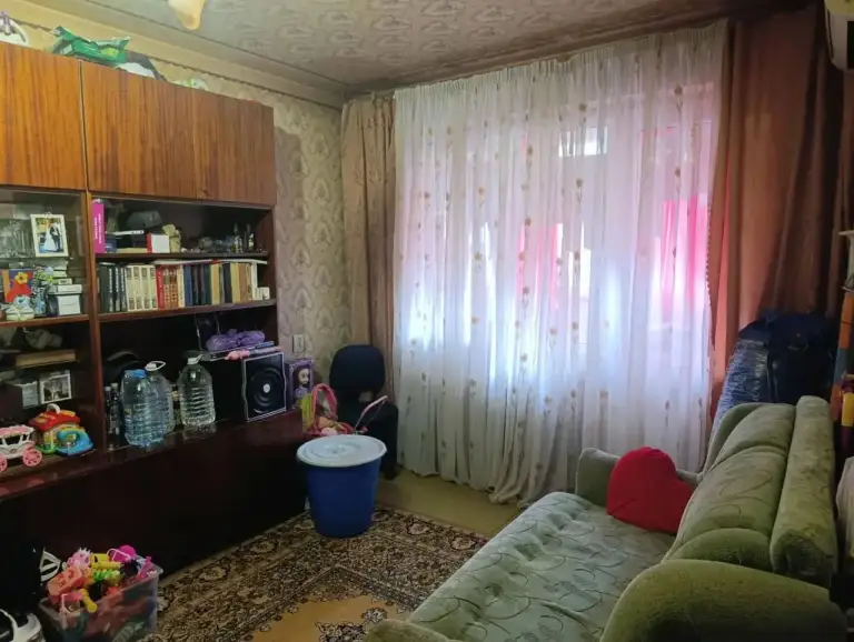 2К. Квартира — ленинский район, ул. Рослого

Общая площадь — 50 кв. М.
Этаж: 1/9

Квартира в кооперативном доме. Требуется ремонт. Возможен торг.

— Стоимость: **5 000 000 ₽**

+7(949)105-35-35, Виктория - фотография - 1