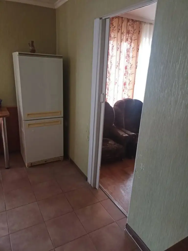 1К. Квартира — калининский район, ул. Кадиевская

Общая площадь — 30 кв. М.
Этаж: 7/9

Квартира утеплена, установлен новый балкон. Вода подаётся стабильно по графику. Остаются бойлер и холодильник.

— Стоимость: **2 800 000 ₽**

+7(949)105-35-35, Виктория - фотография - 5