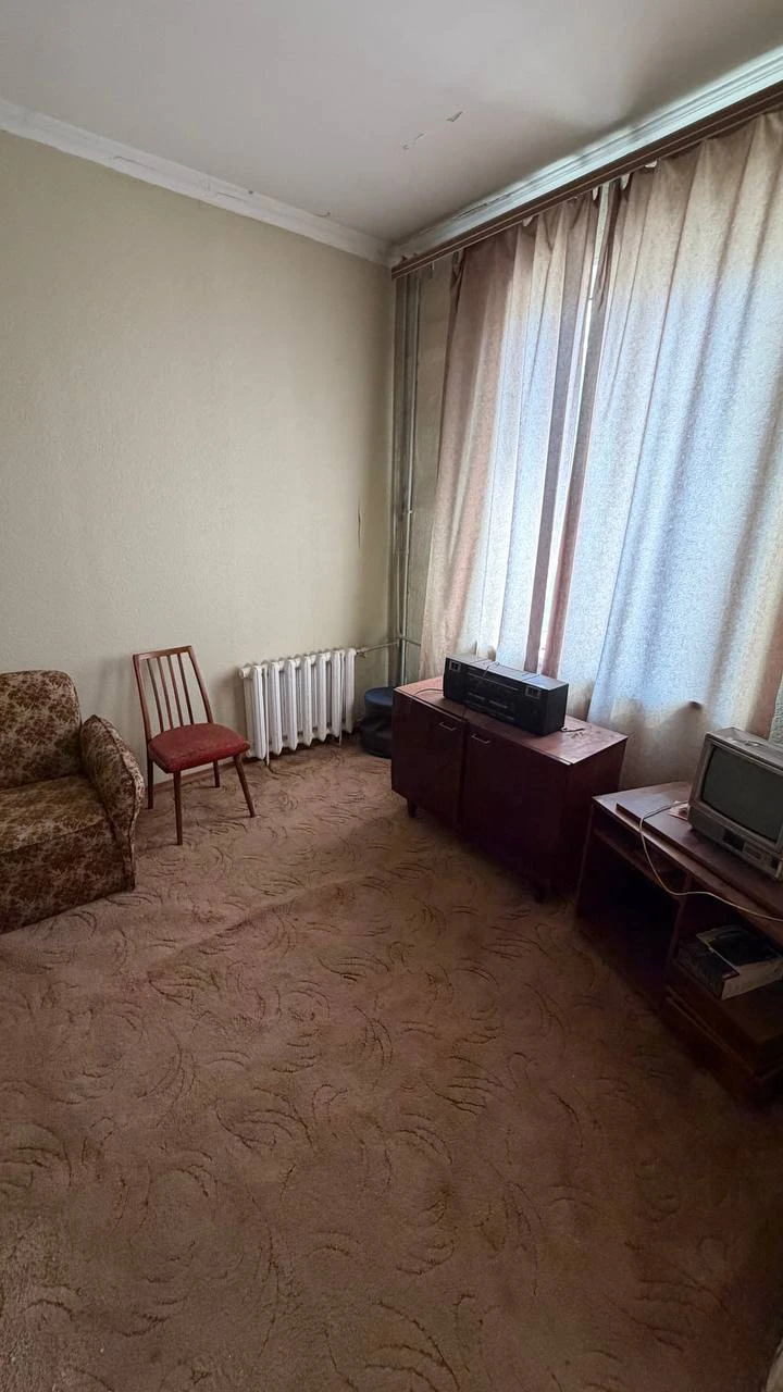 Квартира — ворошиловский район, ул. Щорса, 14
Общая площадь — 32 кв. М.
Этаж: 3/4
Сталинка.

— Стоимость: **3 400 000 ₽**
+7(949)105-35-35, Виктория - фотография - 7