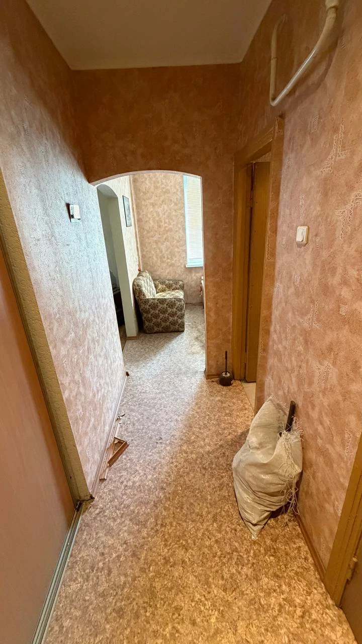 Квартира — ворошиловский район, ул. Щорса, 14
Общая площадь — 32 кв. М.
Этаж: 3/4
Сталинка.

— Стоимость: **3 400 000 ₽**
+7(949)105-35-35, Виктория - фотография - 3