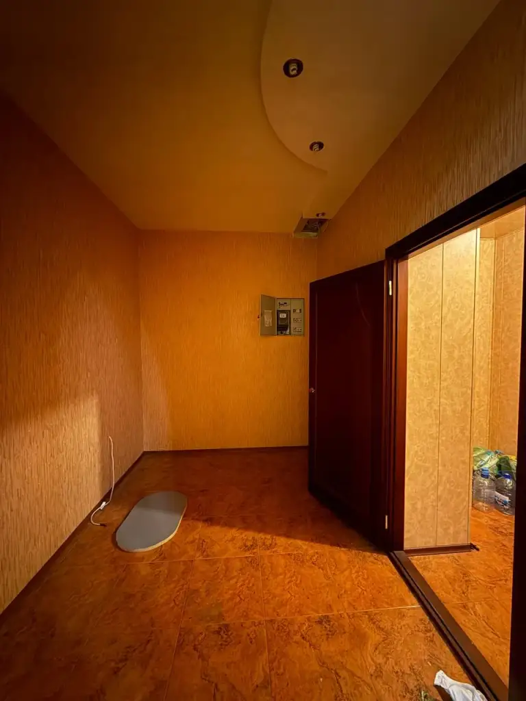 4К. Квартира — ворошиловский район, пер. Орешково
Общая площадь — 189,4 кв. М.
Этаж: 8/10

Квартира в жилом состоянии, требует косметического ремонта. Высота потолков по документам — 2,95 м.

— Стоимость: **13 500 000 ₽**
+7(949)105-35-35, Виктория - фотография - 5