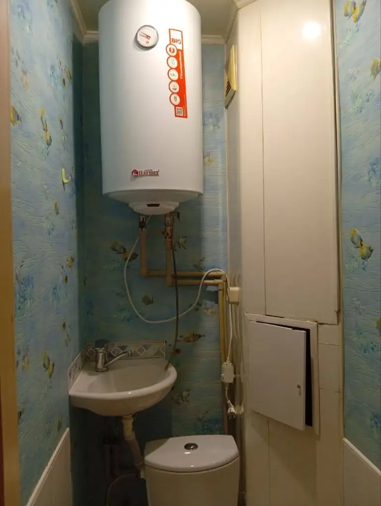 2К. Квартира — мариупольская развилка, ул. Днепродзержинская, 11
Этаж: 5/9

Квартира с бойлером.

— Стоимость: **35 000 ₽**
+7(949)105-35-35, Виктория - фотография - 7