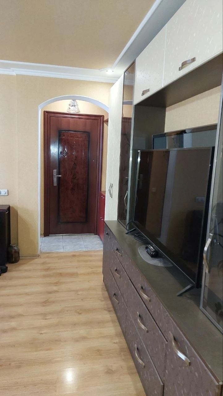 3К. Квартира — ленинский район, оцкб, рынок соловки, ул. Пионерская
Общая площадь — 66 кв. М.
Этаж: 7/9

Жилая площадь — 44 кв. М. , кухня — 9 кв. М.

— Стоимость: **5 000 000 ₽**
+7(949)105-35-35, Виктория - фотография - 8