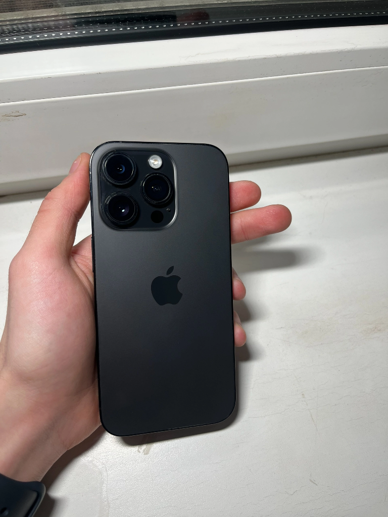 Iphone 15 pro max 256gb ✅продаю свой личный телефон ✅носился в чехле и с защитным стеклом ✅состояние... - фотография