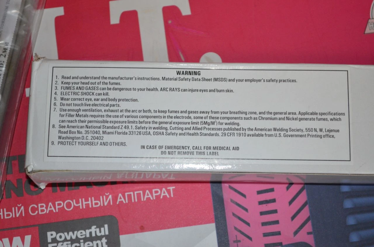 Продам б/у рабочий сварочный инвертор (аппарат) p. i.t. мощность 4 квт, максимальный сварочный ток 140 а. длина питающего шнура с вилкой в обыкновенную розетку - 2м. , рабочих кабелей - 1,5 м. максимальный диаметр электродов 3 мм. сварочную б/у маску, нержавеющие электроды 2 мм цл - 11 10 шт. и индийские 1,6 мм stavinox 308l. цена за все 3500 руб. г. енакиево - центр. самовывоз. тел. +79494787415. телеграмм +79494787415. astahov. vikt@yandex. ru - фотография - 8