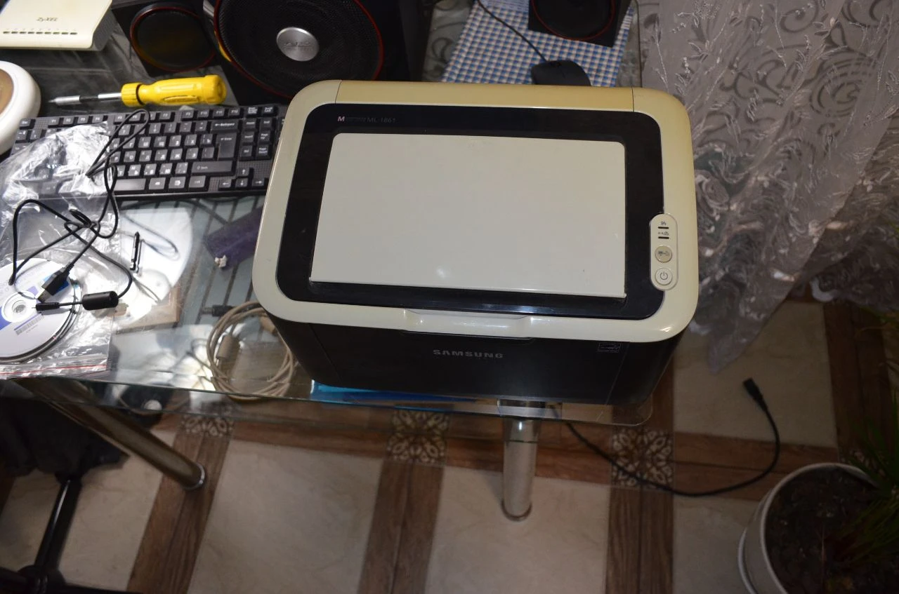 Продам б/у лазерный, монохромный принтер samsung ml 1861 в рабочем состоянии, провода подключения, установочный диск, дополнительны катридж и немного тонера. цена- 2000 руб. г. енакиево - центр. самовывоз. тел. +79494787415. телеграмм +79494787415. astahov. vikt@yandex. ru - фотография - 8