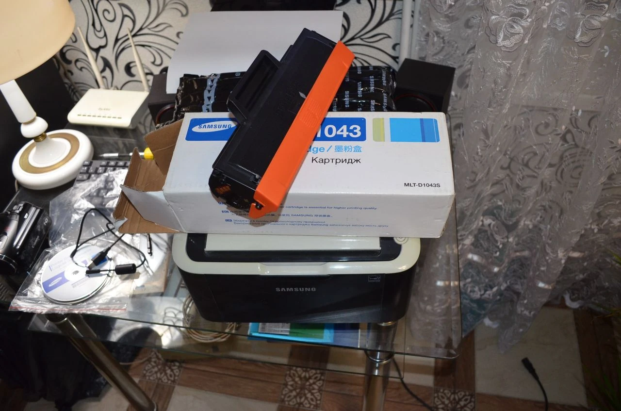 Продам б/у лазерный, монохромный принтер samsung ml 1861 в рабочем состоянии, провода подключения, установочный диск, дополнительны катридж и немного тонера. цена- 2000 руб. г. енакиево - центр. самовывоз. тел. +79494787415. телеграмм +79494787415. astahov. vikt@yandex. ru - фотография - 6