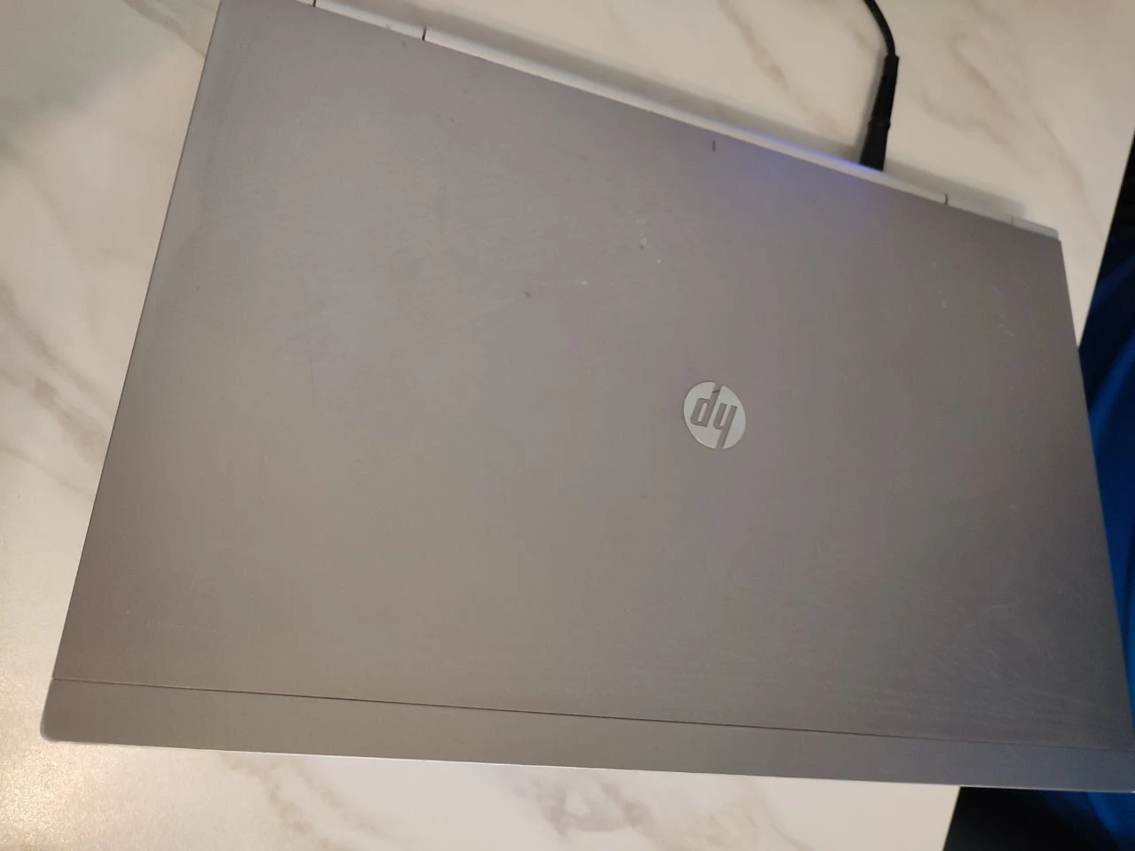 Продам свой ноутбук премиального сегмента hp elite book 8570p. 16gb ram оперативной памяти процессор i7-3270m cpu 2.9 ghz быстрый свежий ssd диск 240 gb (в использовании менее двух лет), установлен вместо hdd корпус металлический. полноценная клавиутура. американский. возможность подключения док станции. батарея держит 1.5 часа. незначительные следы эксплуатации на корпусе. в хорошем состоянии. установлена windows 10. смотреть центр макеевка, возможно донецк. проверять на месте. цена 14 999 руб. +79493359012. напишите смс, если звонок не прошел. связь посредственная - фотография - 5