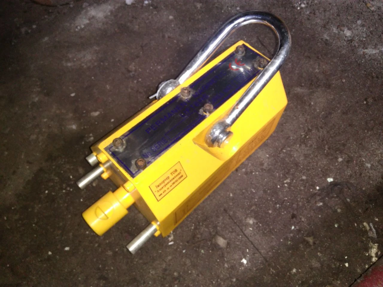 Продам магнит захват pml- 10. новый грузоподъёмность 1000 кг. электроэнергии не потребляет. 30000 ру... - фотография