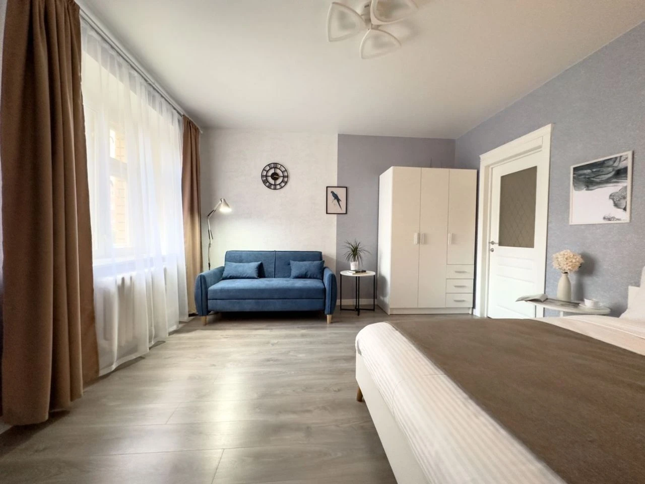 Сдам двухкомнатную квартиру в ворошиловском районе донецка, ориентир крытый рынок. расположена на 3-... - фотография