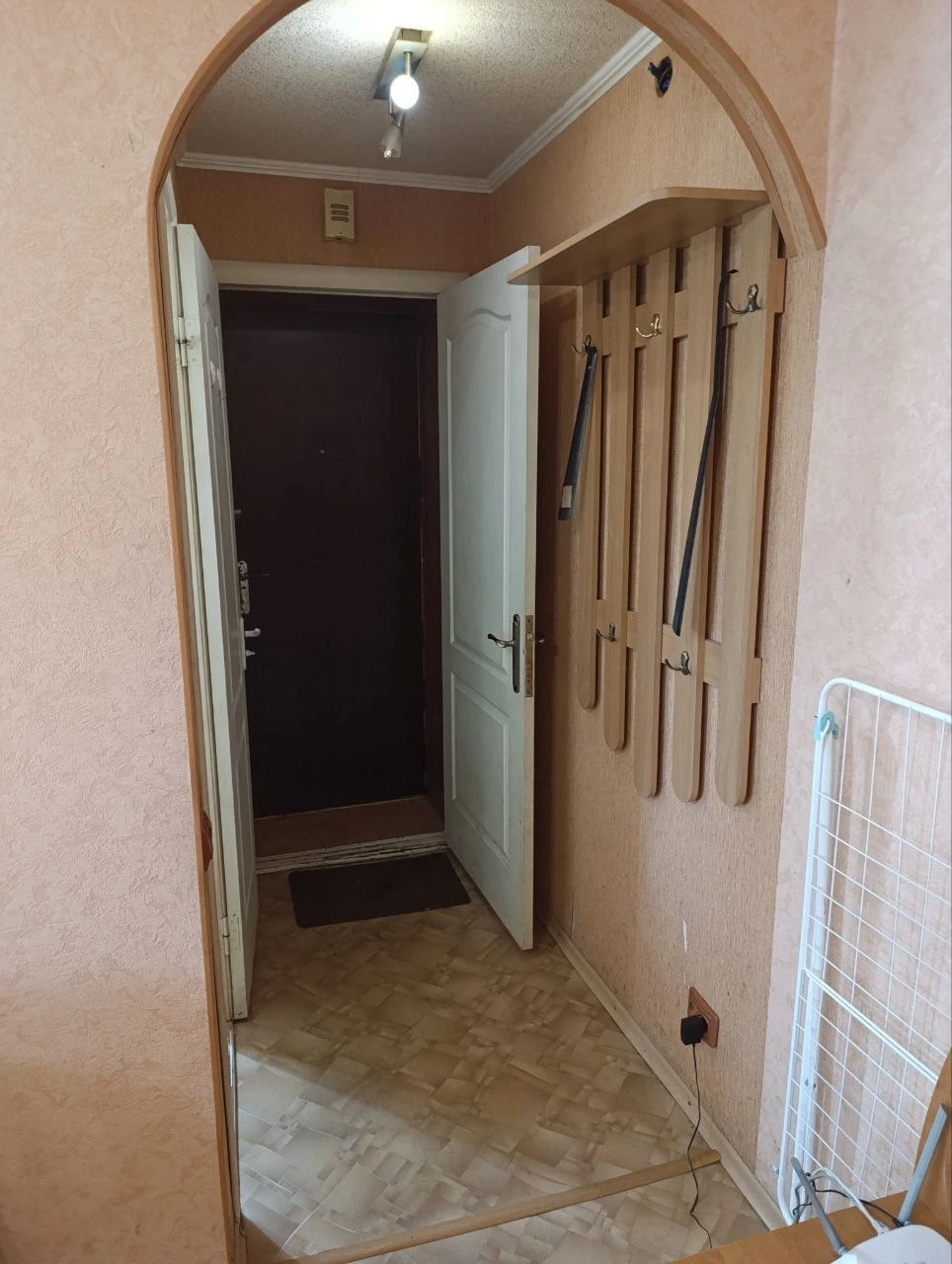 2к. квартира — буденновский район, автоваз этаж: 1/5 вода подается по графику. — стоимость: **27 000 ₽** + коммунальные услуги. +7(949)105-35-35, виктория [записаться на просмотр]( [предложить объект]( don estate | +7 (949) 105-35-35 | telegram @doneestate | vk vk. com/doneestate | max max. ru/id930301547489_biz - фотография - 9