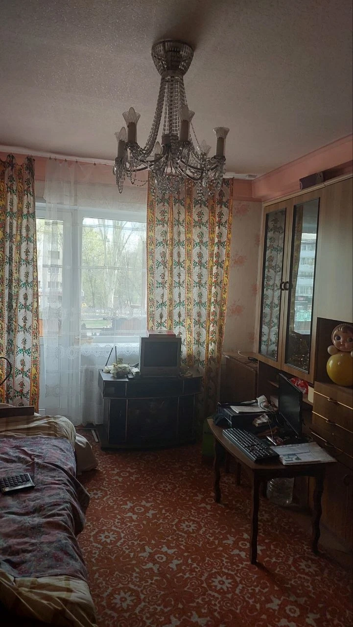 2К. Квартира — киевский район, шахтерская площадь 2/5

Общая площадь — 46 кв. М.
Этаж: 2/5

Просторная двухкомнатная квартира в киевском районе. Удобное расположение, рядом с инфраструктурой. Отличный вариант для комфортного проживания.

— Стоимость: **3 000 000 ₽**
+7(949)105-35-35, Виктория

(
( - фотография - 2