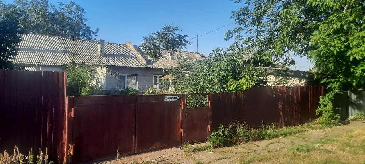 2К. Квартира — азотный, куйбышевский район, ул. Электронная

Описание: продается квартира на земле с центральным водоснабжением и электричеством. Документы оформлены по российским стандартам, однако технический паспорт относится к старому строению. В непосредственной близости расположены школа и детский сад.

— Стоимость: **2 000 000 ₽** (небольшой торг возможен).
+7(949)105-35-35, Виктория

(
( - фотография - 4