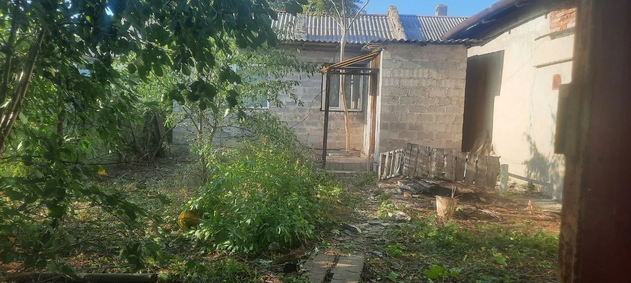 2К. Квартира — азотный, куйбышевский район, ул. Электронная

Описание: продается квартира на земле с центральным водоснабжением и электричеством. Документы оформлены по российским стандартам, однако технический паспорт относится к старому строению. В непосредственной близости расположены школа и детский сад.

— Стоимость: **2 000 000 ₽** (небольшой торг возможен).
+7(949)105-35-35, Виктория

(
( - фотография - 6